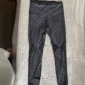 Lululemon Full Length Pants with Sheer Paneling on Side and Back - Size 6